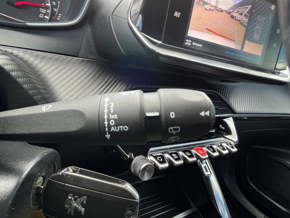 Peugeot 2008 1,2 PureTech 130 Active Limited 5d
