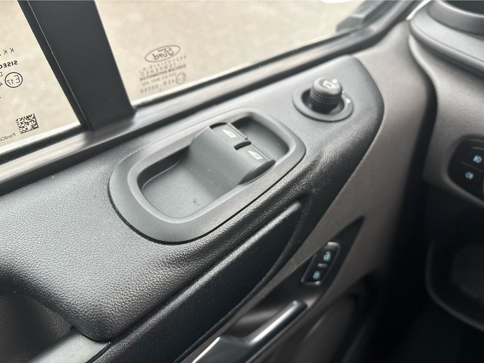 Ford Transit Custom 300L 2,0 TDCi 130 Trend