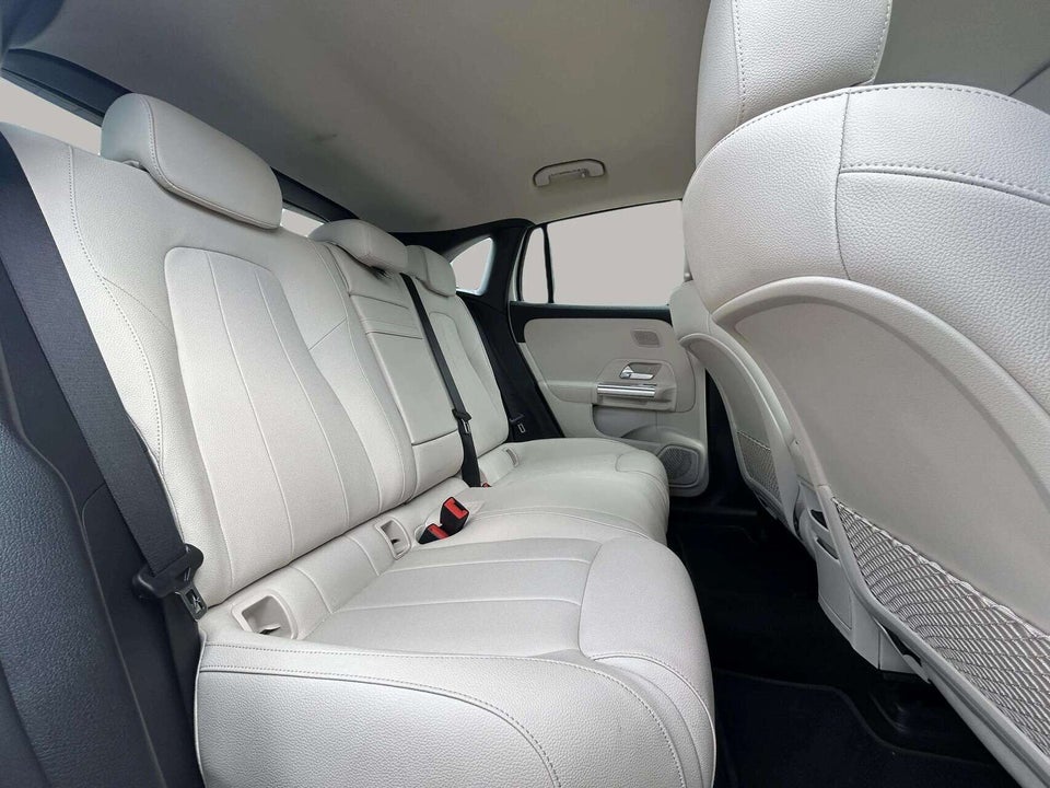 Mercedes EQB250 Progressive 5d