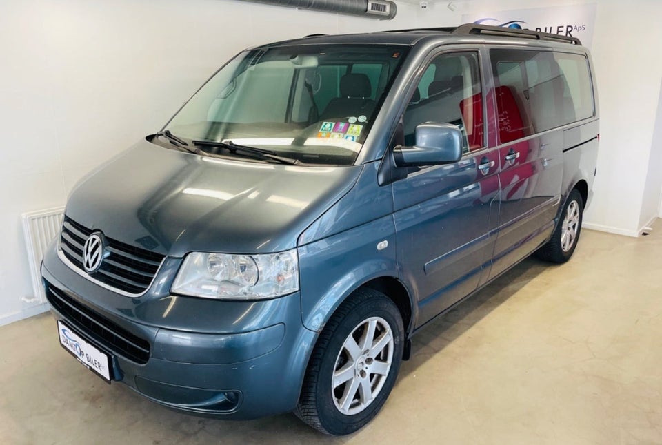 VW Multivan 2,5 TDi 130 Comfortline 5d