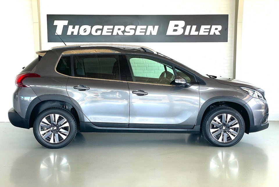 Peugeot 2008 1,2 PureTech 110 Prestige Sky 5d