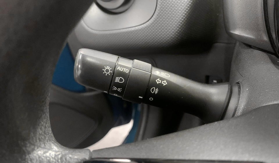 Citroën C1 1,0 VTi Shine 5d