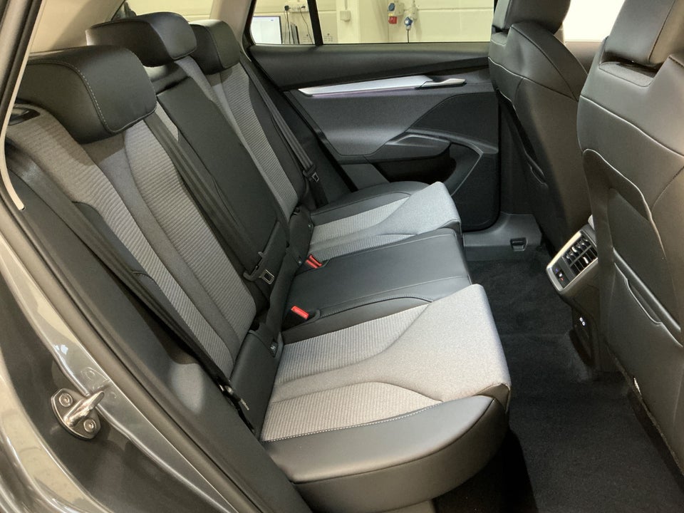 Skoda Enyaq 85 iV Loft 5d