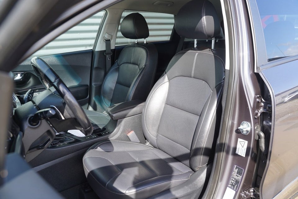 Kia Niro 1,6 PHEV Advance DCT 5d