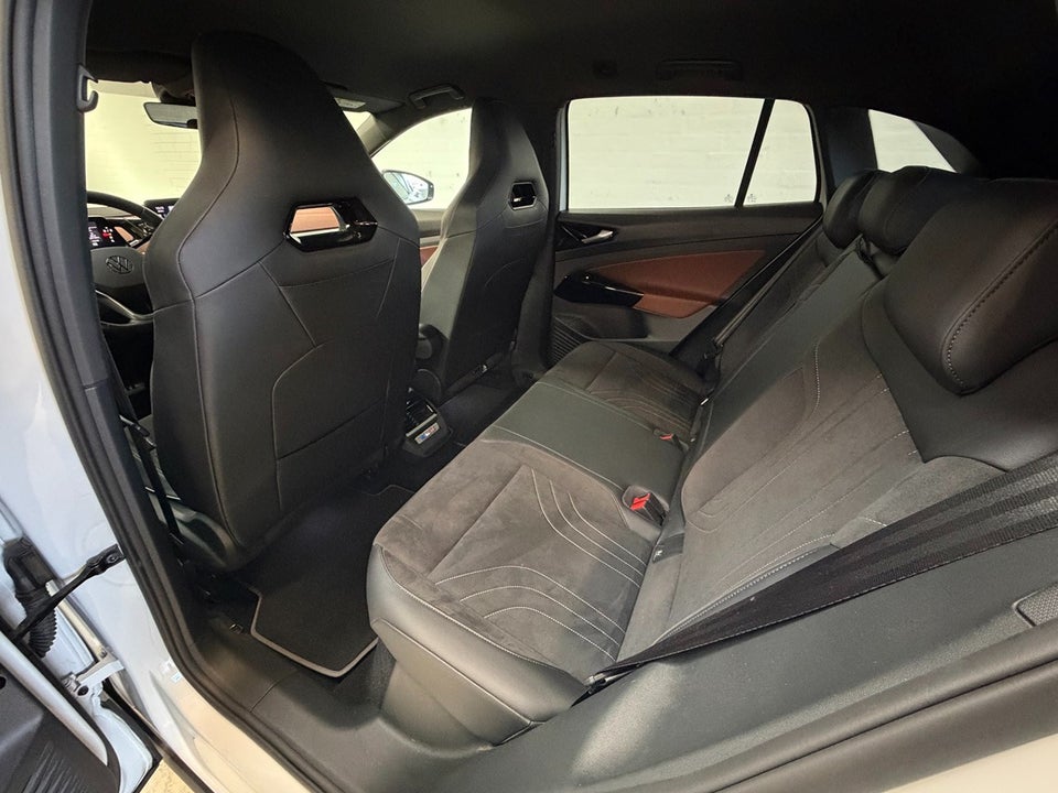 VW ID.4 77 Pro Performance 5d