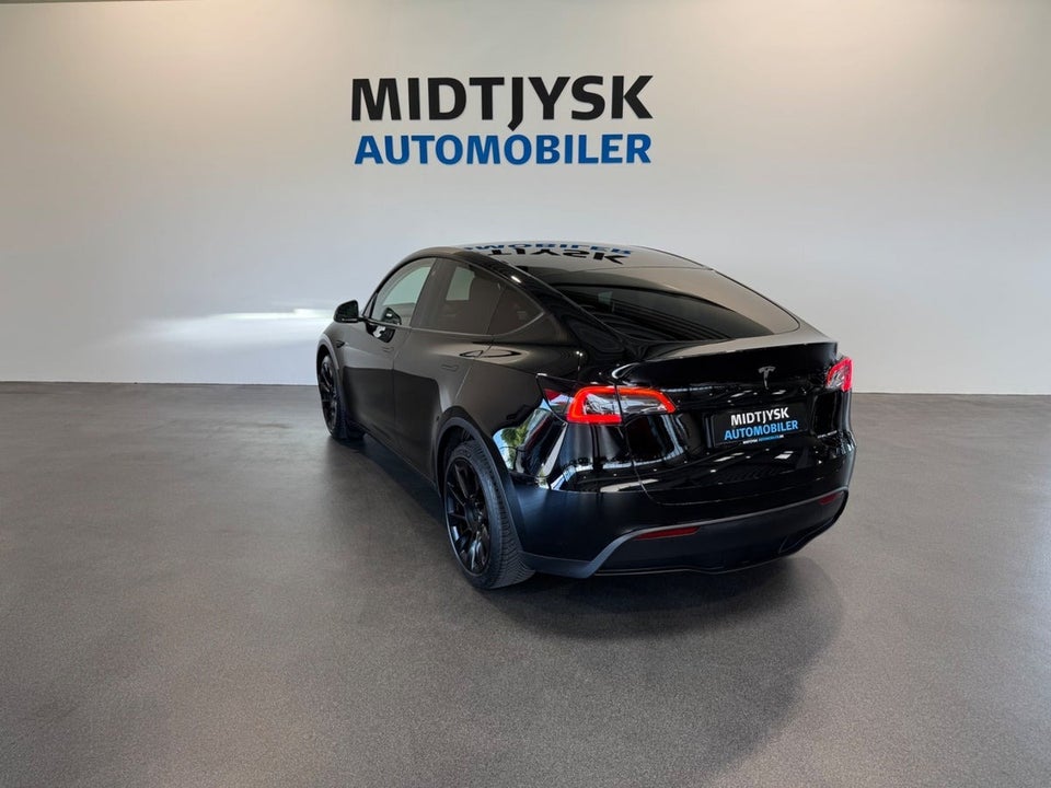 Tesla Model Y Long Range AWD 5d