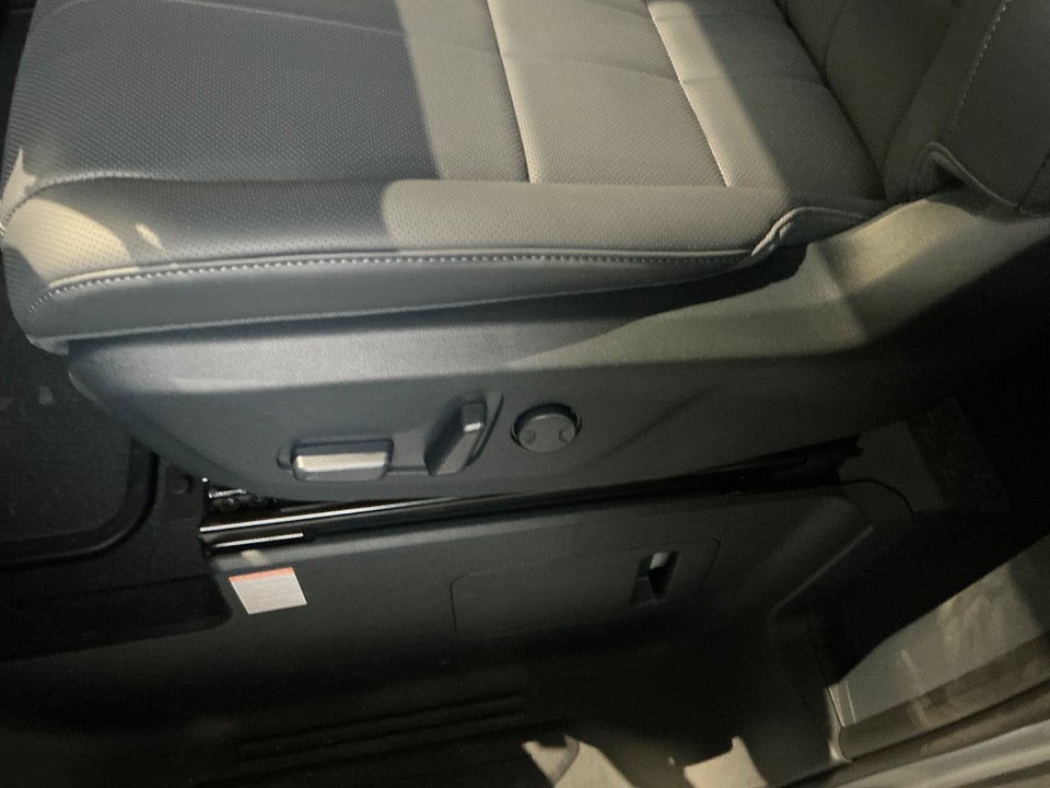 Kia PV5 71 Long Range Upgrade 5d