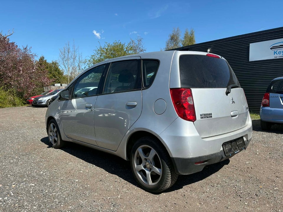 Mitsubishi Colt 1,1 Invite ClearTec 5d