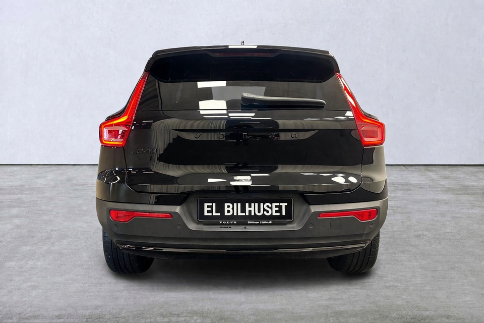 Volvo EX40 Extended Range Black Edition 5d