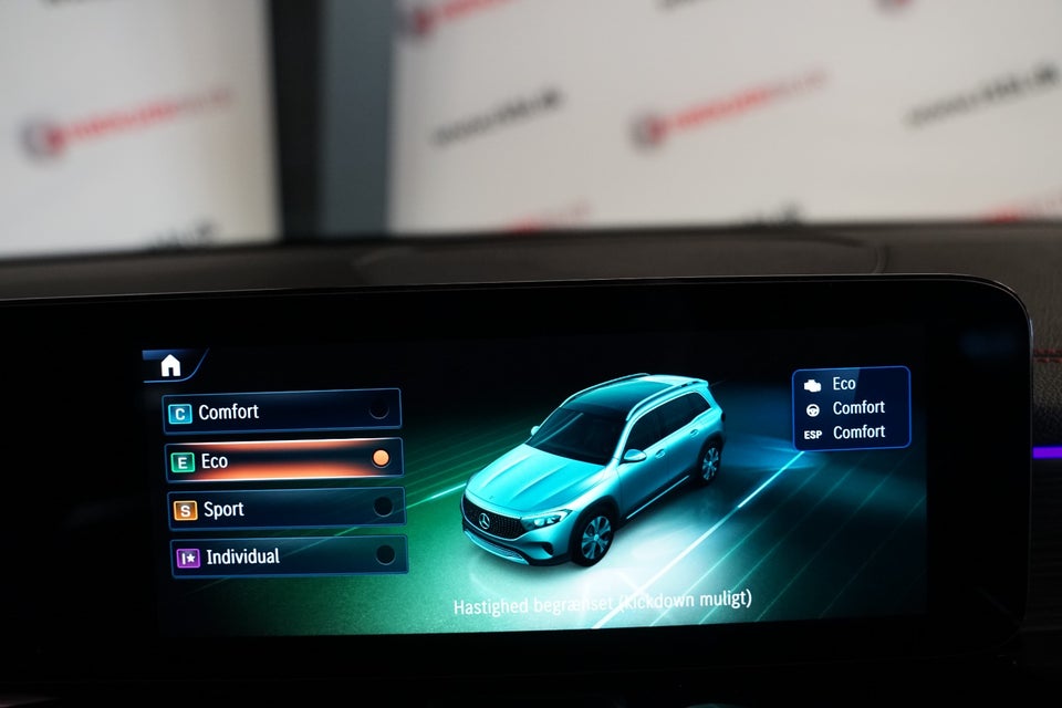 Mercedes EQB250+ AMG Line 5d