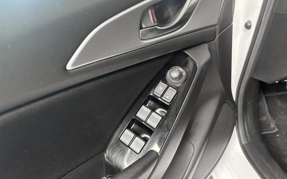 Mazda 3 2,0 SkyActiv-G 120 Vision 5d