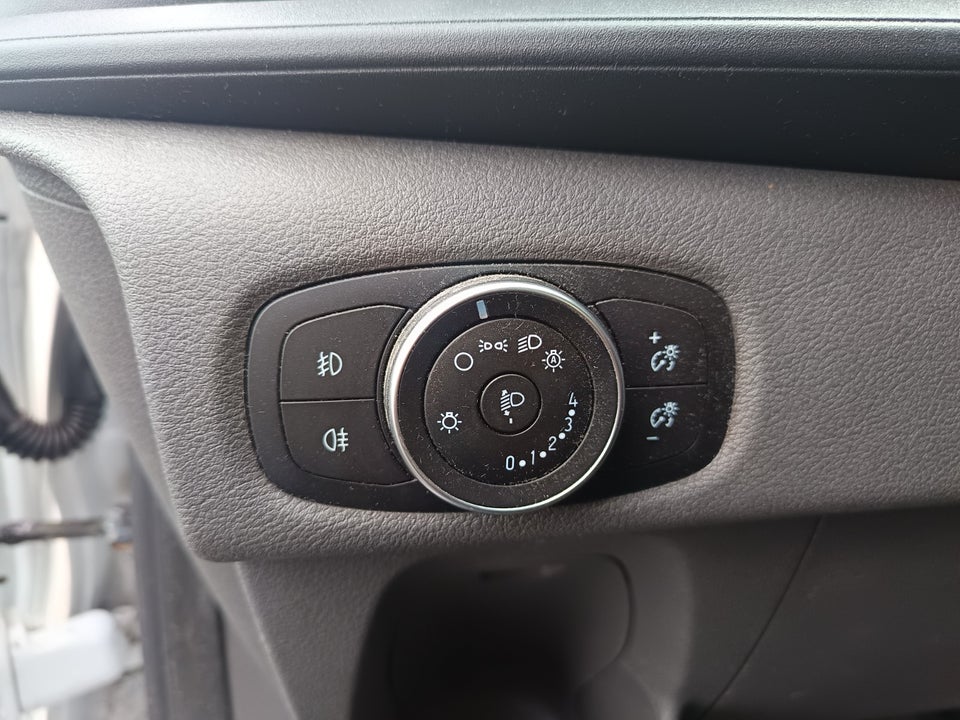 Ford Transit Custom 300L 2,0 TDCi 130 Trend