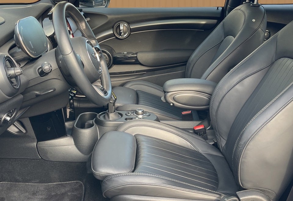 MINI Cooper SE Maximise 3d