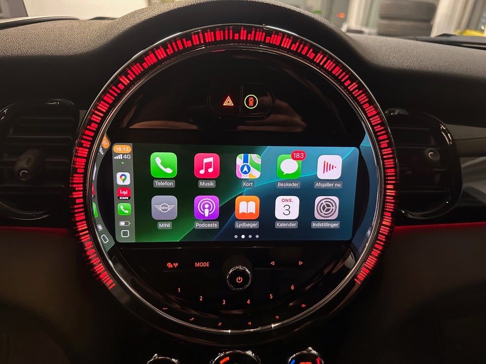 MINI Cooper SE Experience 3d