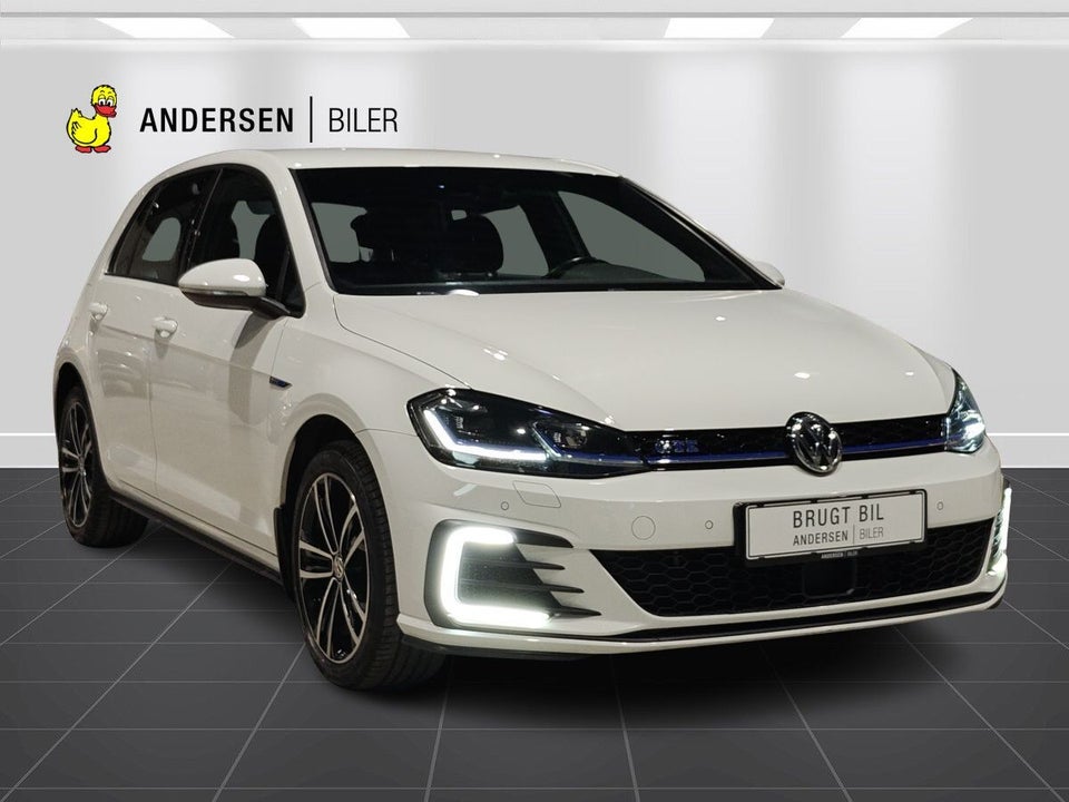 VW Golf VII 1,4 GTE DSG 5d