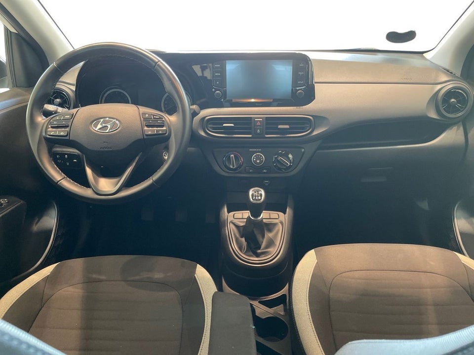 Hyundai i10 1,0 MPi Essential 5d