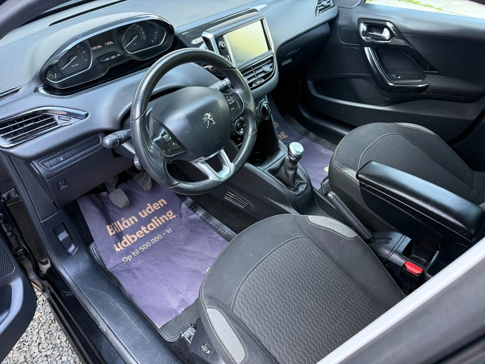 Peugeot 208 1,0 VTi Active+ 5d