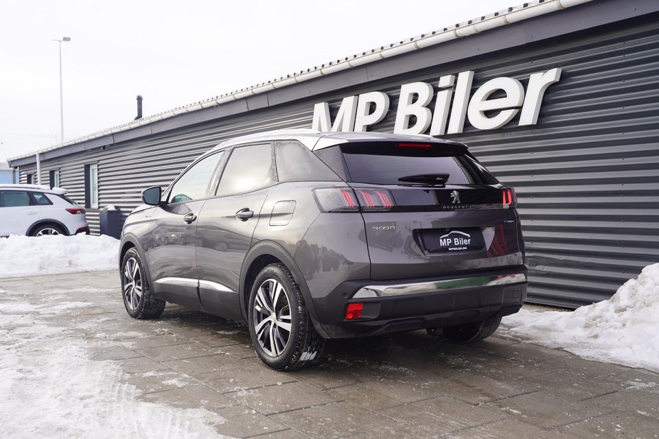 Peugeot 3008 1,6 Hybrid4 Allure Pack Limited EAT8 5d
