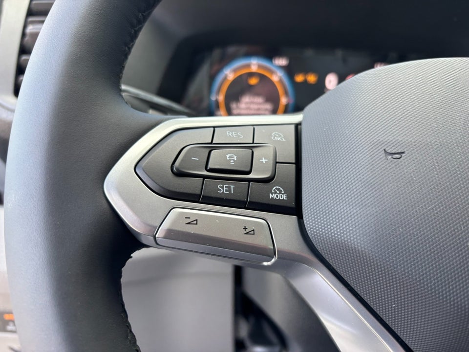 VW Crafter 35 2,0 TDi 177 Kassevogn L3H3 aut.