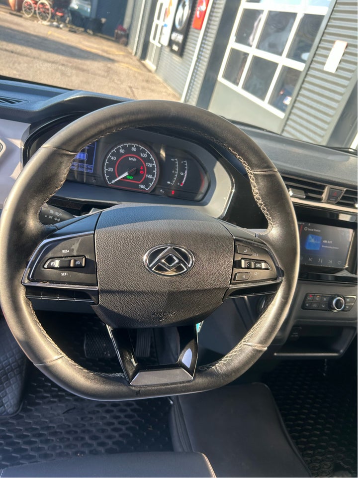 Maxus e-Deliver 3 52 Cargo Van LWB