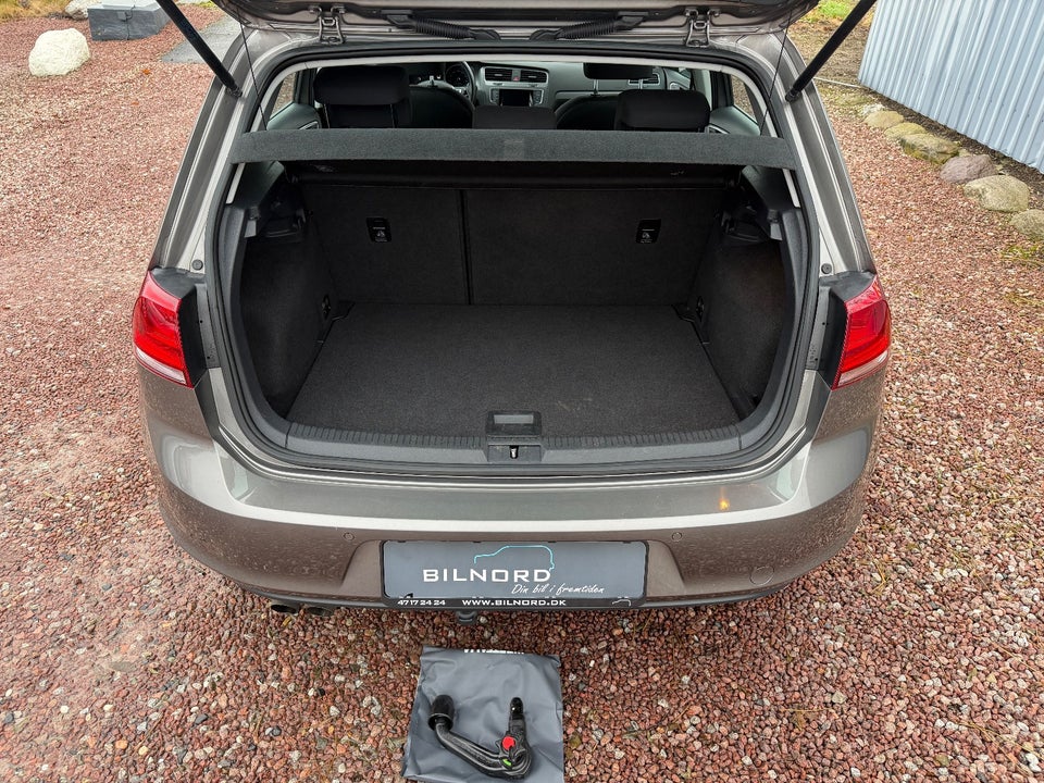 VW Golf VII 1,4 TSi 122 Edition 40 BMT 5d