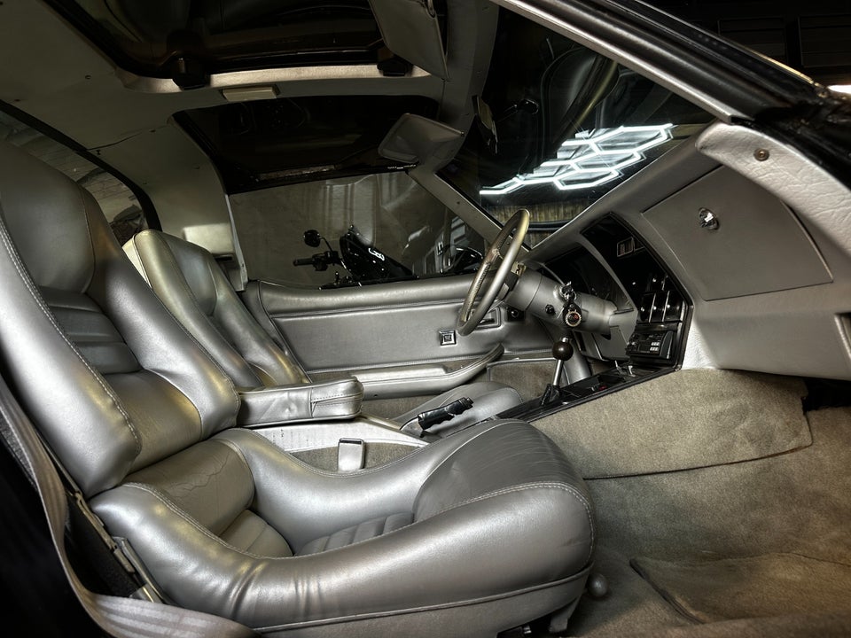 Chevrolet Corvette 5,7 V8 Targa Anniversary 2d