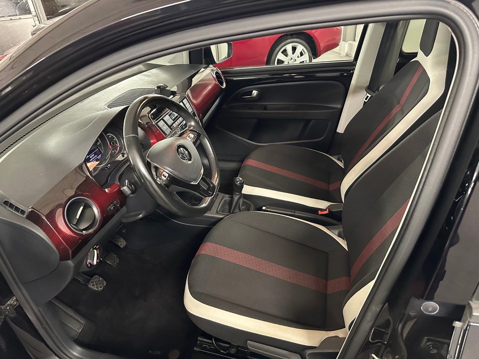 VW Up! 1,0 TSi 90 High Up! BMT 5d