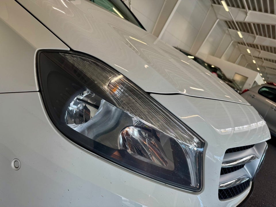 Mercedes A200 1,6 Urban 5d