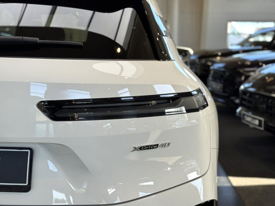 BMW iX xDrive40 M-Sport 5d