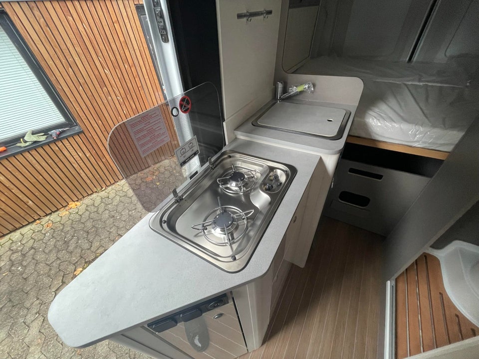 Etrusco CV600DF 2,0 aut. 4d