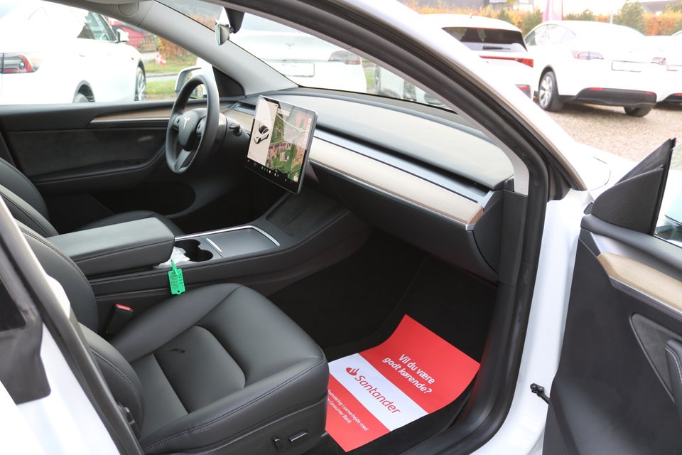 Tesla Model Y RWD 5d