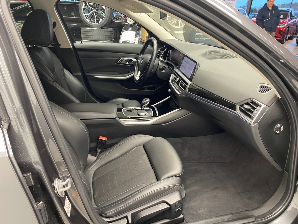 BMW 320d 2,0 Touring Sport Line aut. 5d