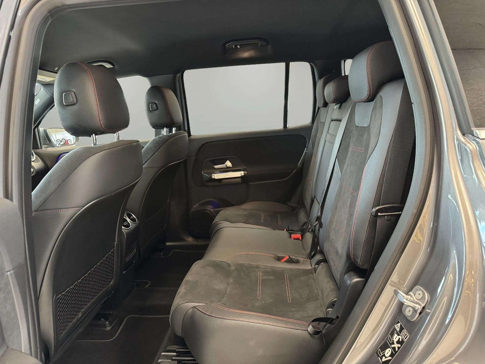 Mercedes EQB250 AMG Line 5d