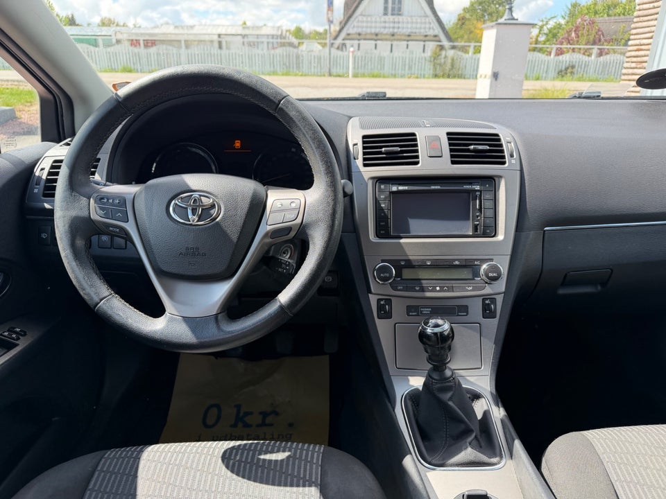 Toyota Avensis 1,8 VVT-i TX stc. 5d