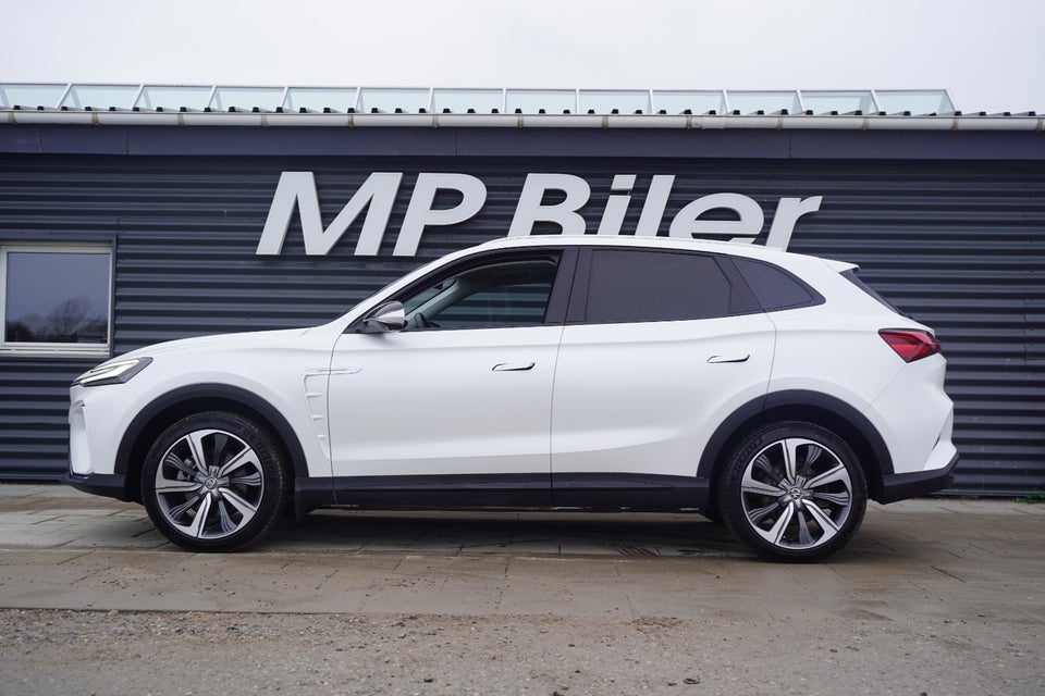 MG Marvel R Luxury 5d