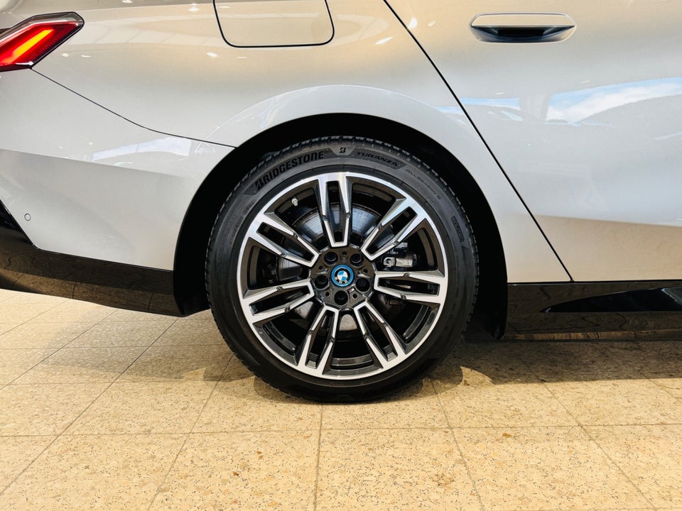 BMW i5 eDrive40 Touring M-Sport 5d
