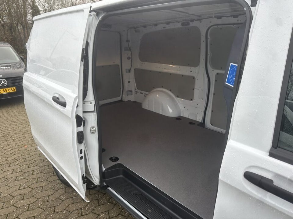 Mercedes Vito 119 2,0 CDi A3 Kassevogn SELECT aut. RWD
