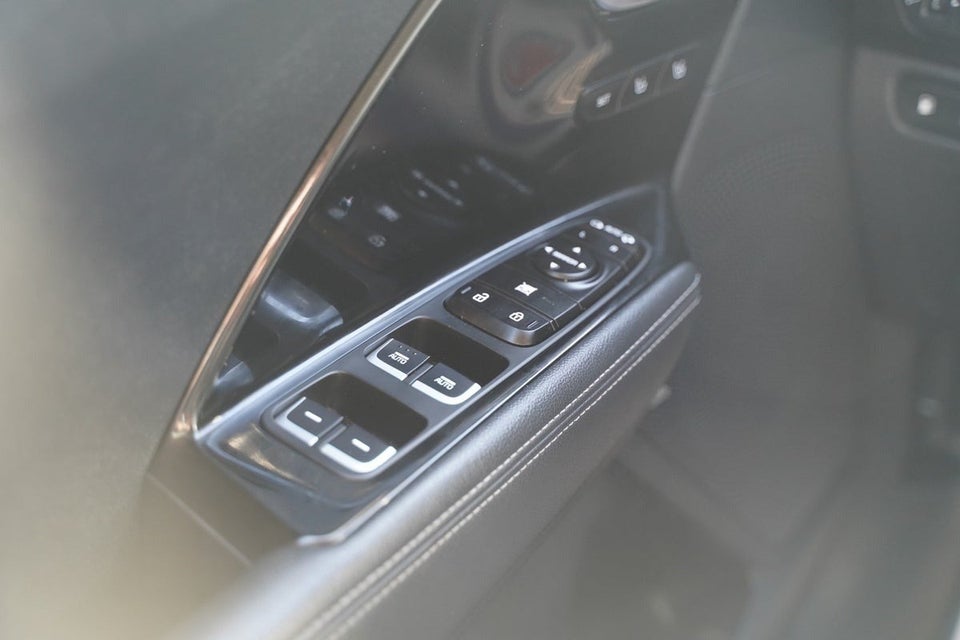 Kia Niro 1,6 PHEV Advance DCT 5d