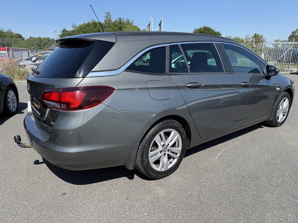 Opel Astra 1,6 CDTi 136 Enjoy Sports Tourer 5d