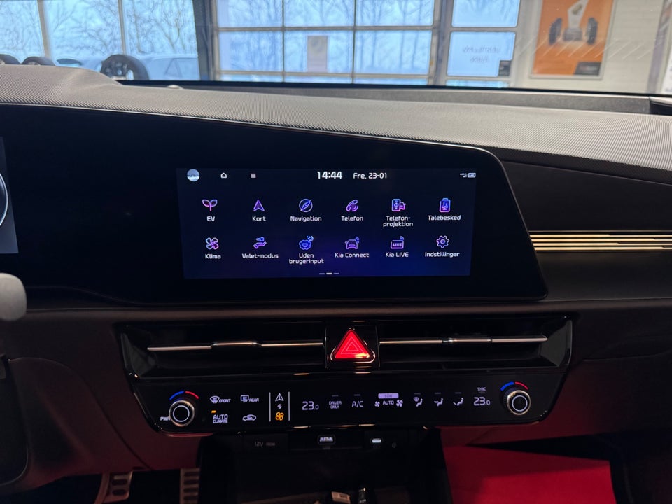 Kia Niro 64 EV Upgrade 5d