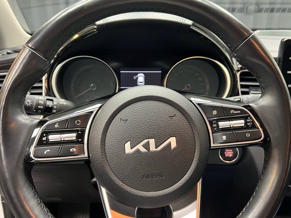 Kia XCeed 1,6 PHEV Prestige DCT 5d