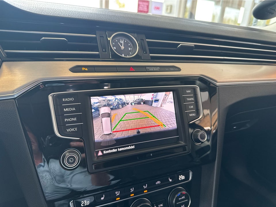 VW Passat 1,8 TSi 180 High+ Variant DSG 5d