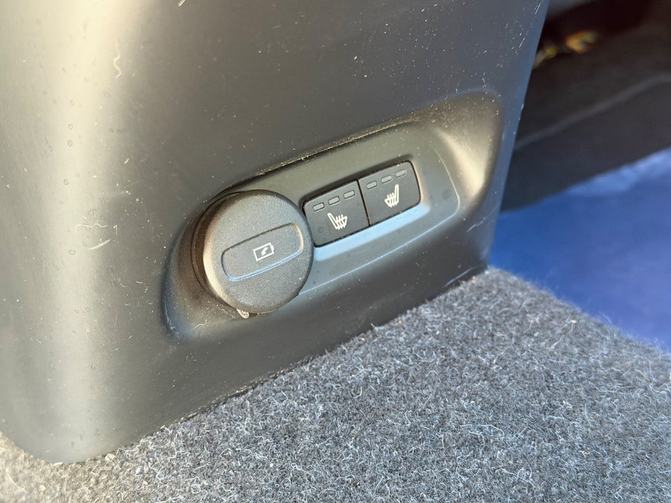 Volvo XC40 ReCharge Core 5d