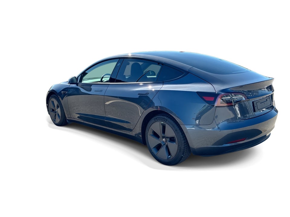 Tesla Model 3 Long Range AWD 4d