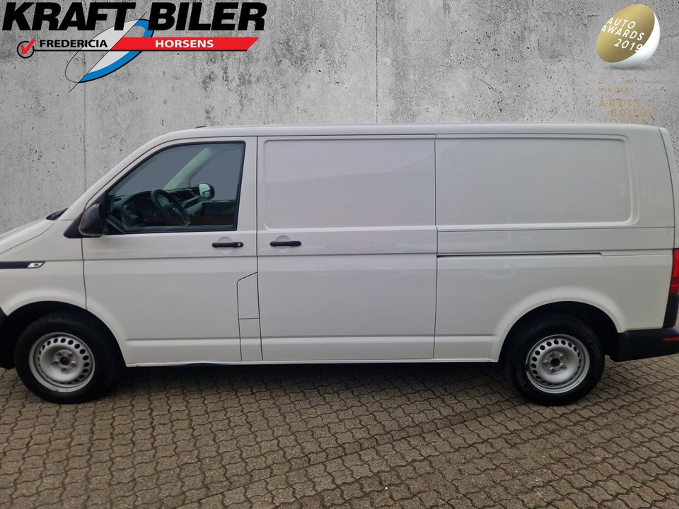 VW Transporter 2,0 TDi 110 Kassevogn lang
