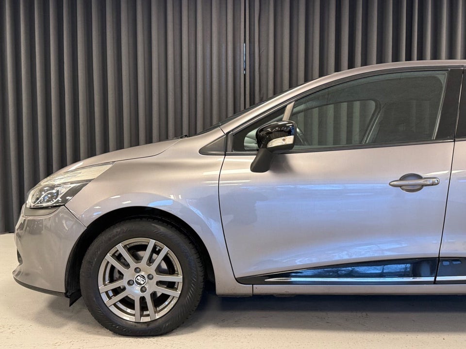 Renault Clio IV 1,5 dCi 75 Expression 5d