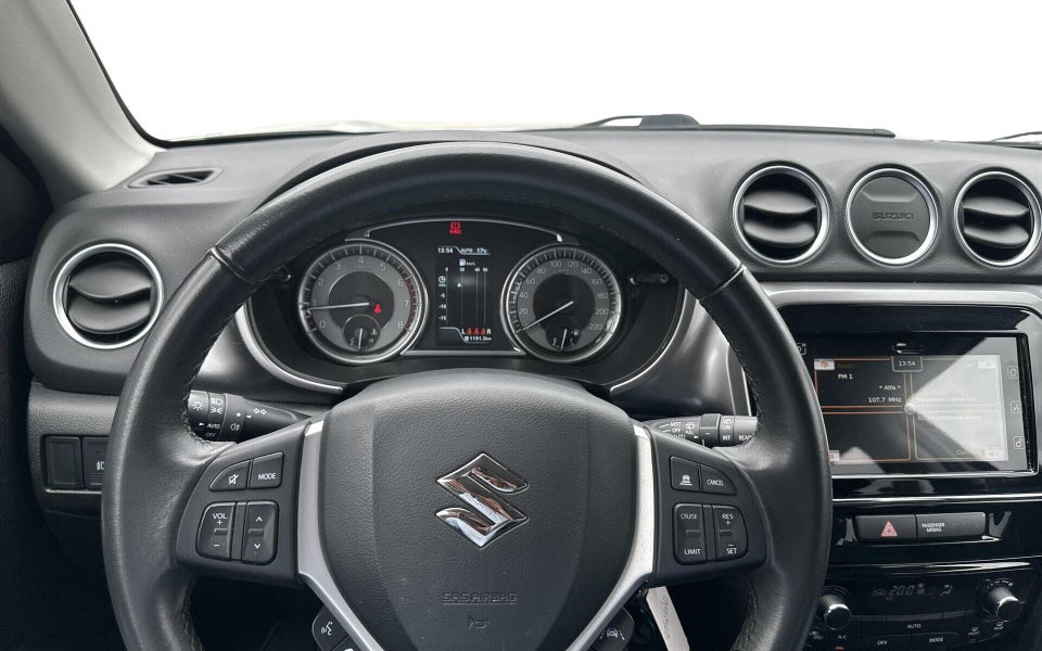 Suzuki Vitara 1,4 mHybrid Active AllGrip 5d