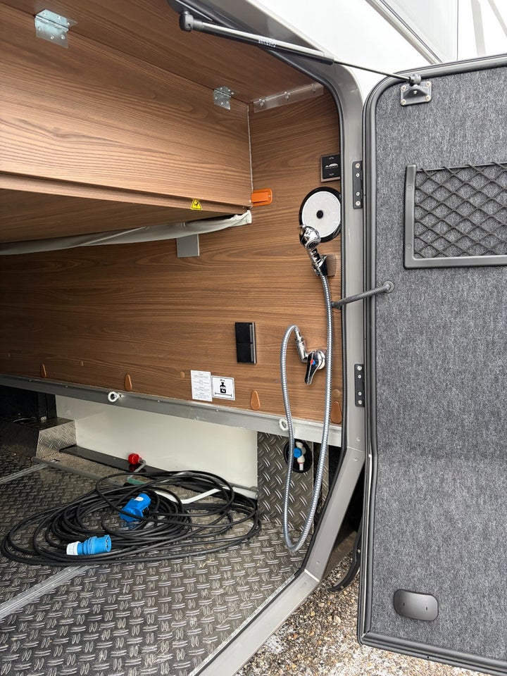 Hymer B-MC I890 2,2 CDi Masterline aut. 2d