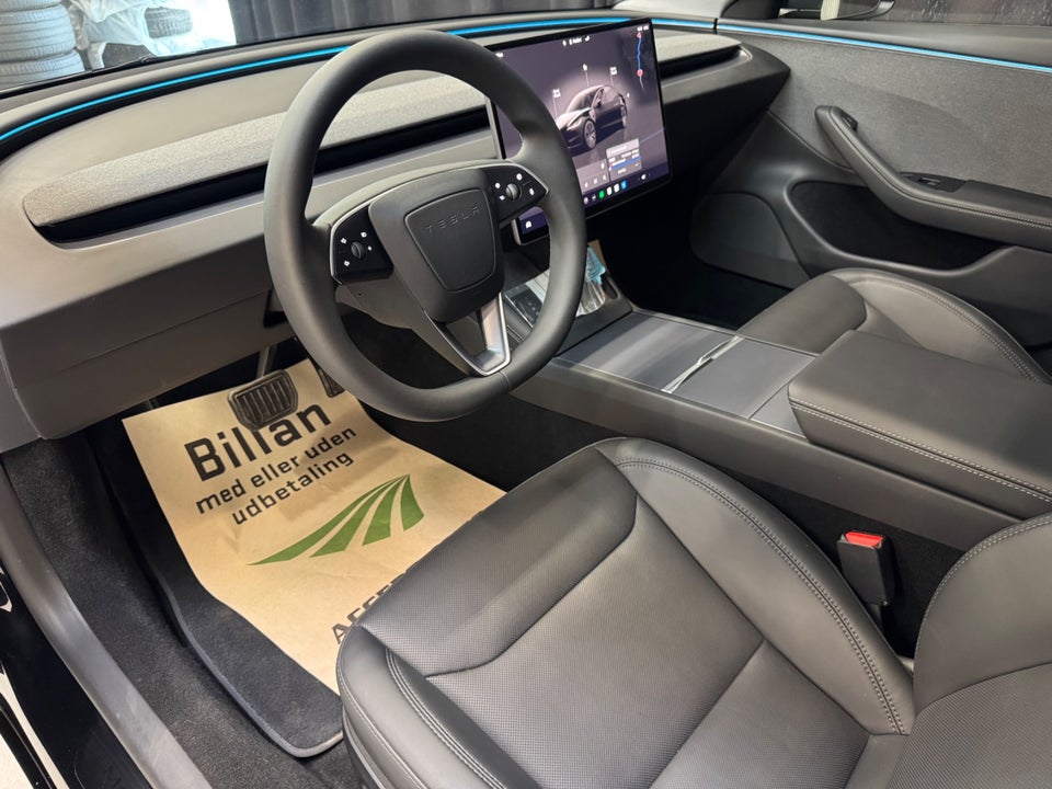 Tesla Model 3 Long Range RWD 4d
