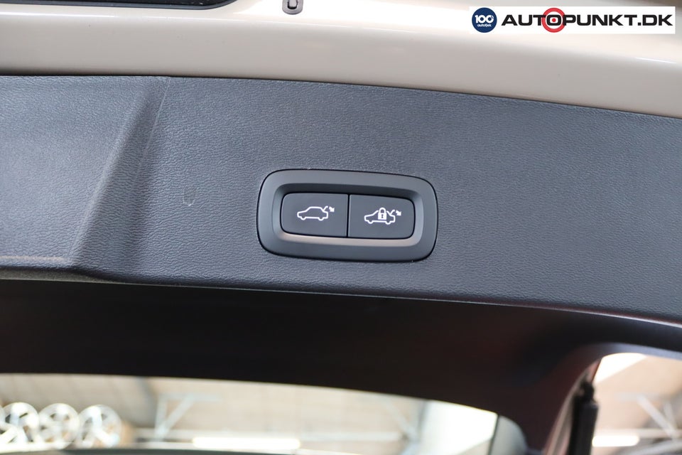 Volvo EX40 Extended Range Ultra 5d